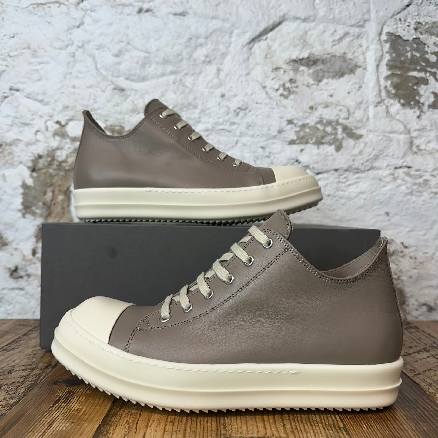 Rick Owens Hollywood Flesh Milk Sneaker Sz 9 (42) DS