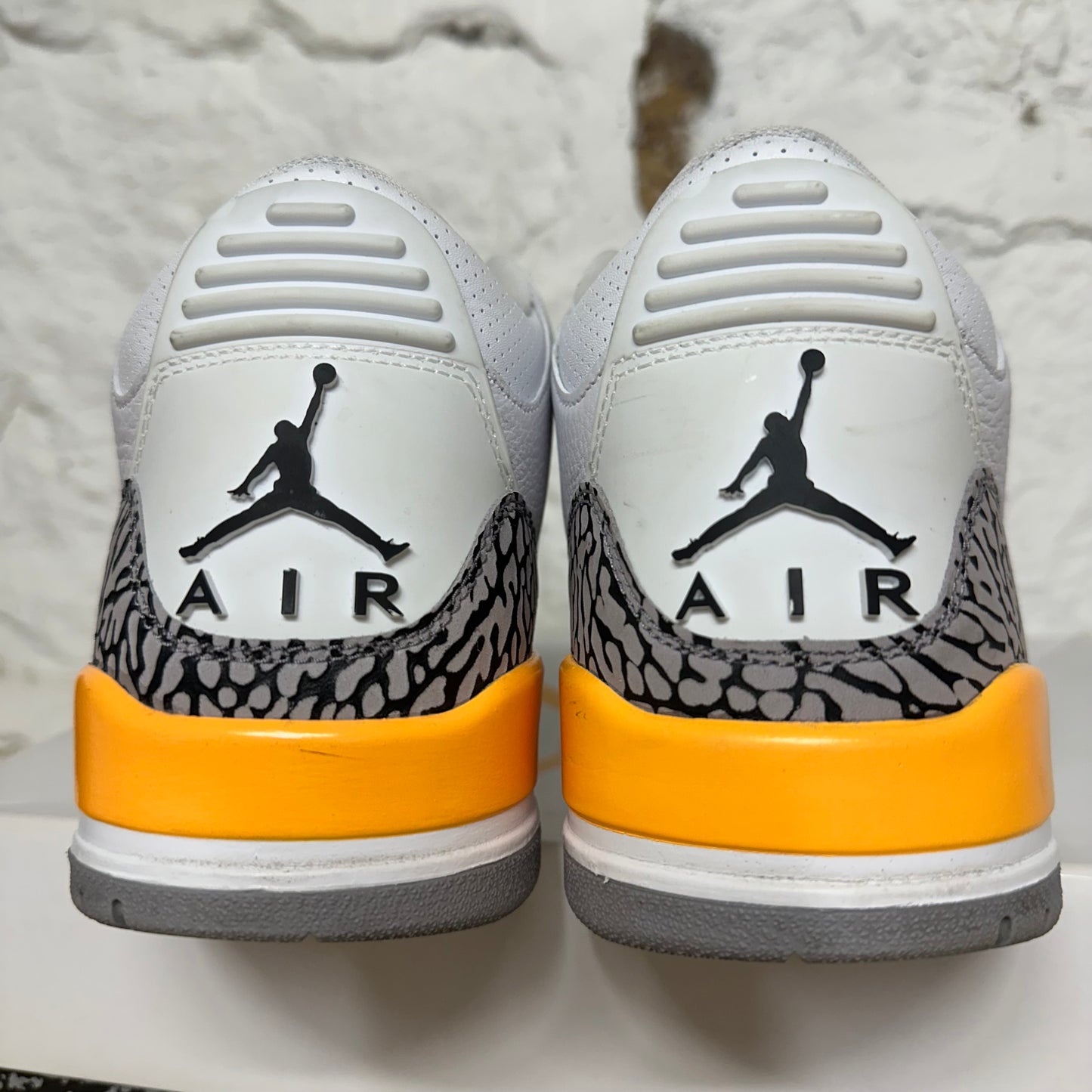 Air Jordan 3 Laser Orange Sz 10 (11.5W)