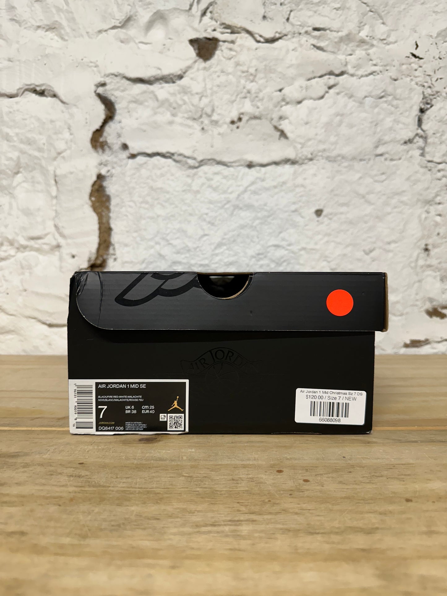 Air Jordan 1 Mid Christmas Sz 7 DS