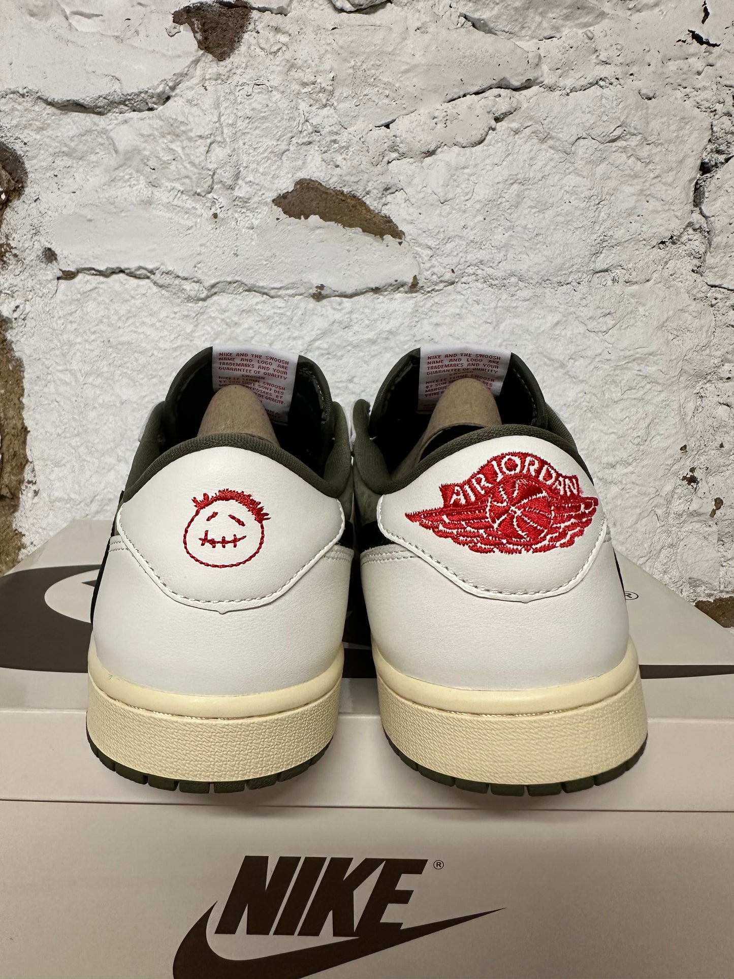 Air Jordan 1 Low Travis Scott Medium Olive Sz 10.5 DS