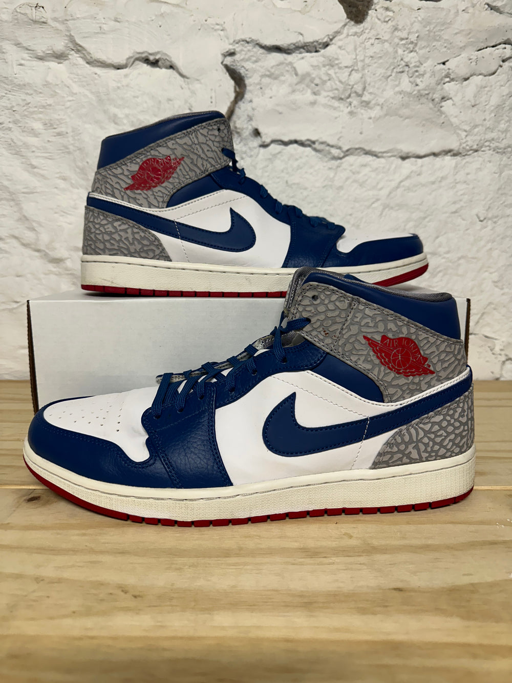 Air Jordan 1 Mid True Blue Sz 13