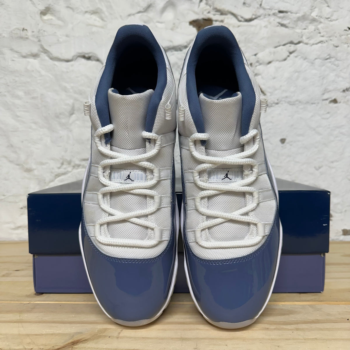 Air Jordan 11 Low Diffused Blue Sz 12.5