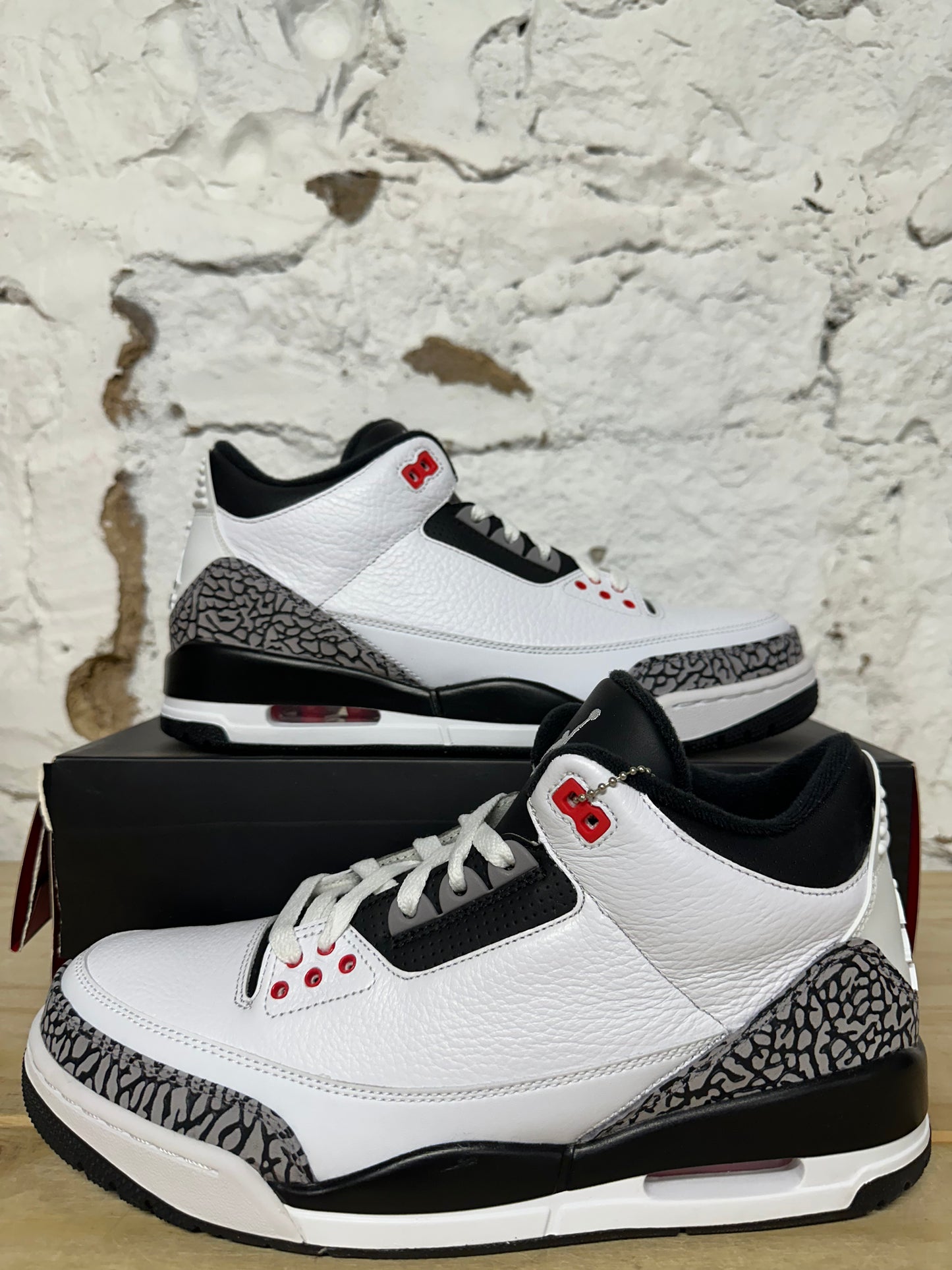 Air Jordan 3 Infrared 23 Sz 10 DS