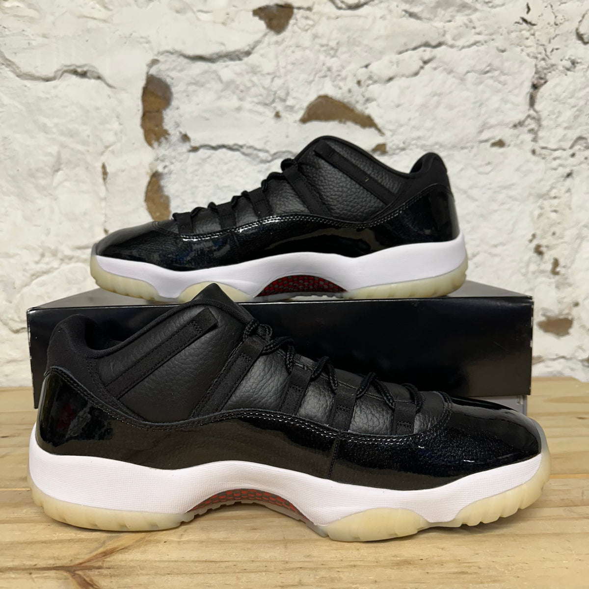Air Jordan 11 Low 72-10 Sz 14