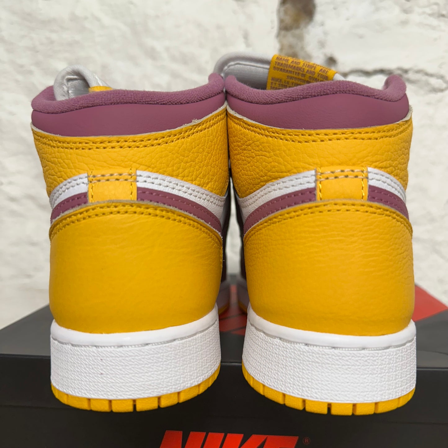 Air Jordan 1 High Brotherhood Sz 4.5Y DS