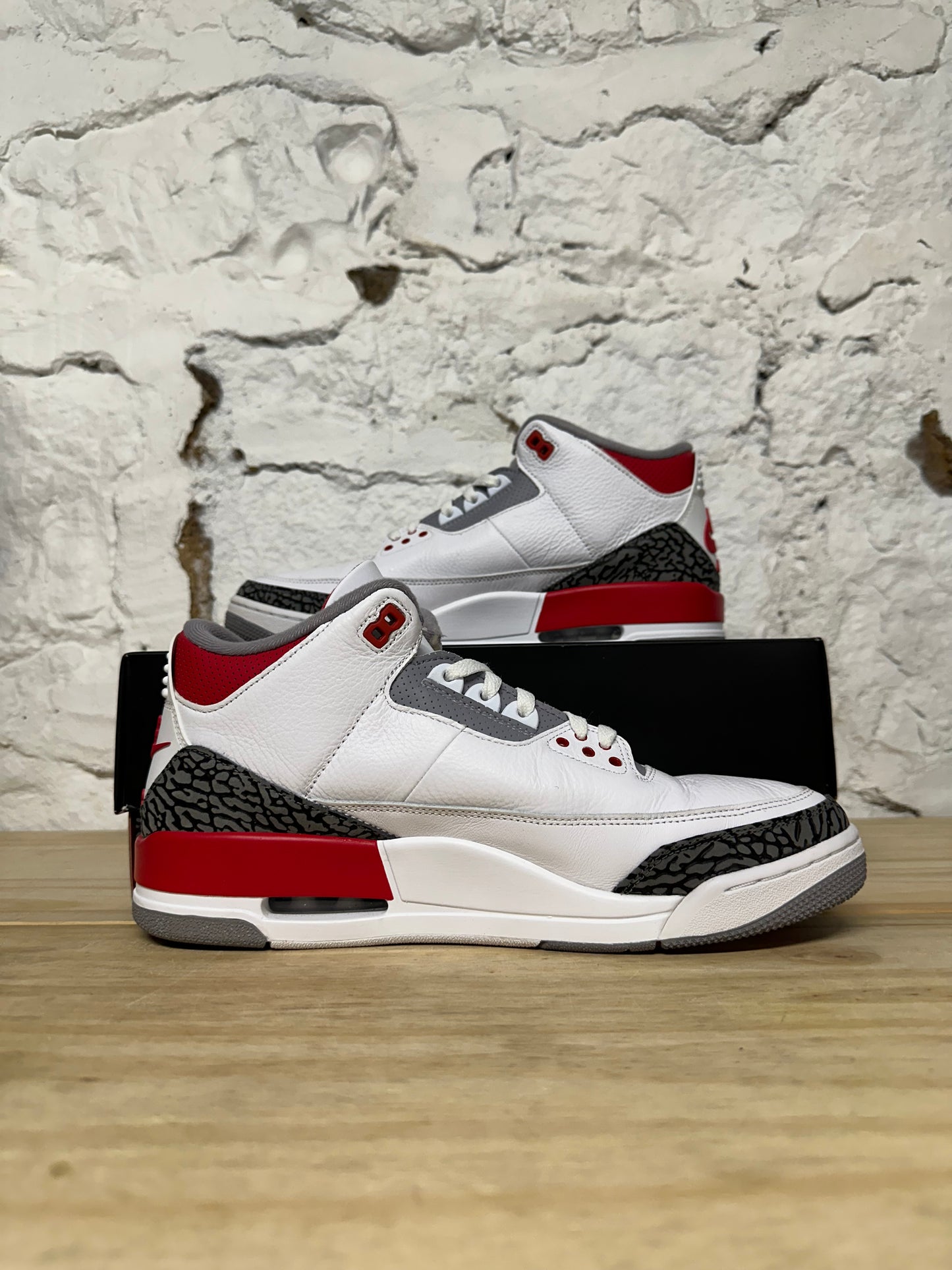 Air Jordan 3 Fire Red Sz 12