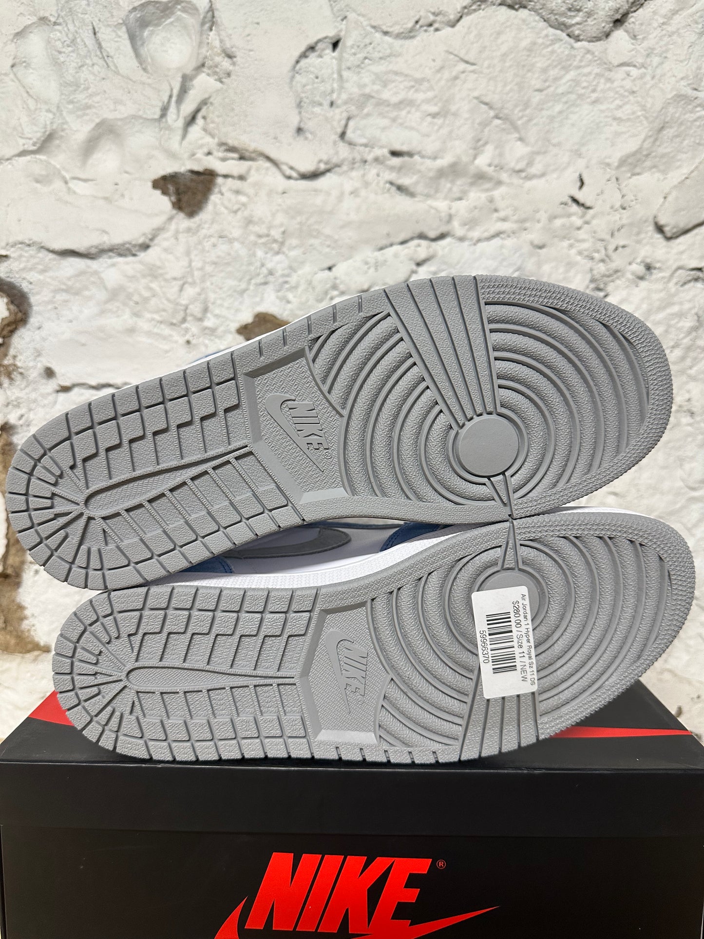 Air Jordan 1 High Hyper Royal Smoke Grey Sz 11 DS