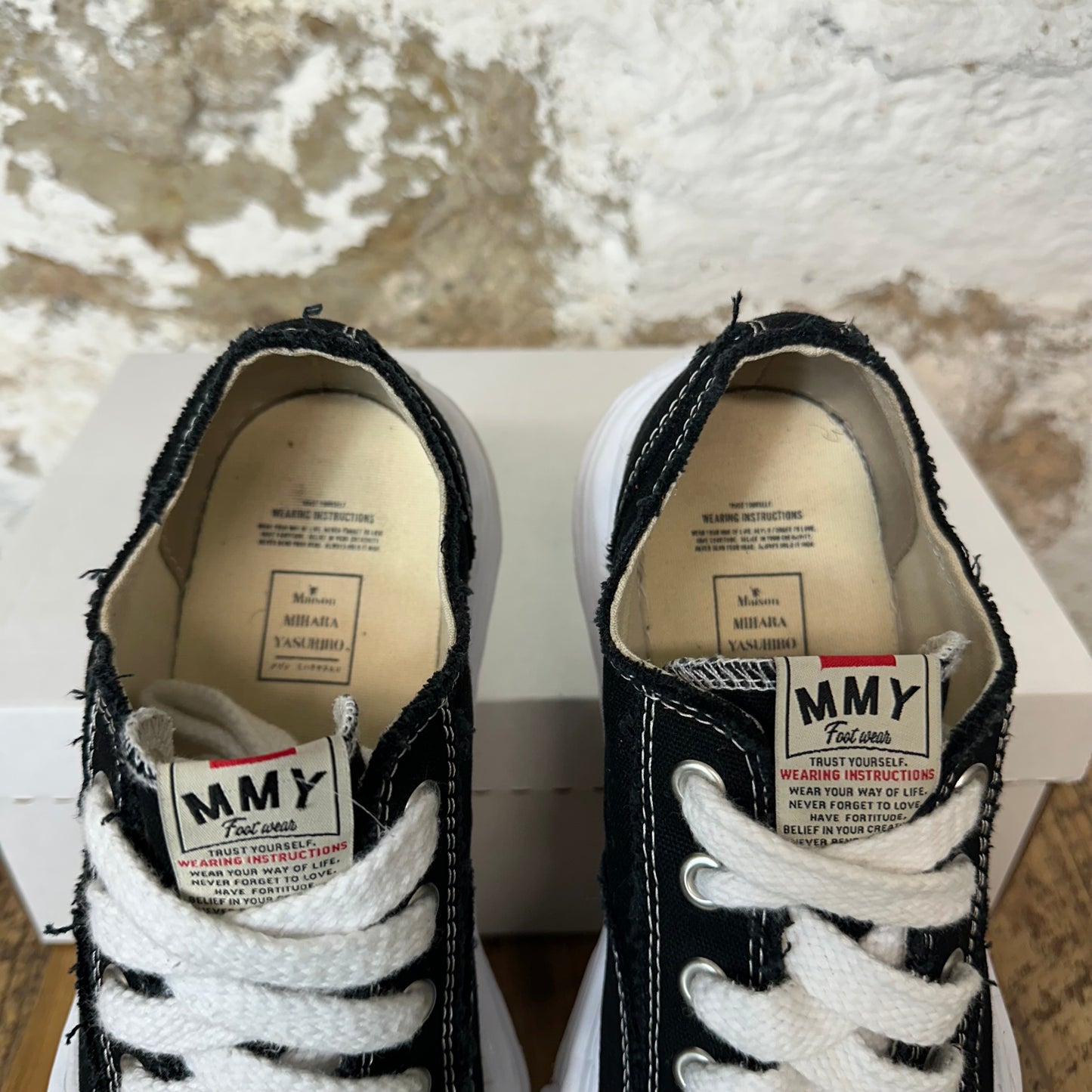 Maison Mihara Black White Hank Sneaker Sz 9 (42)