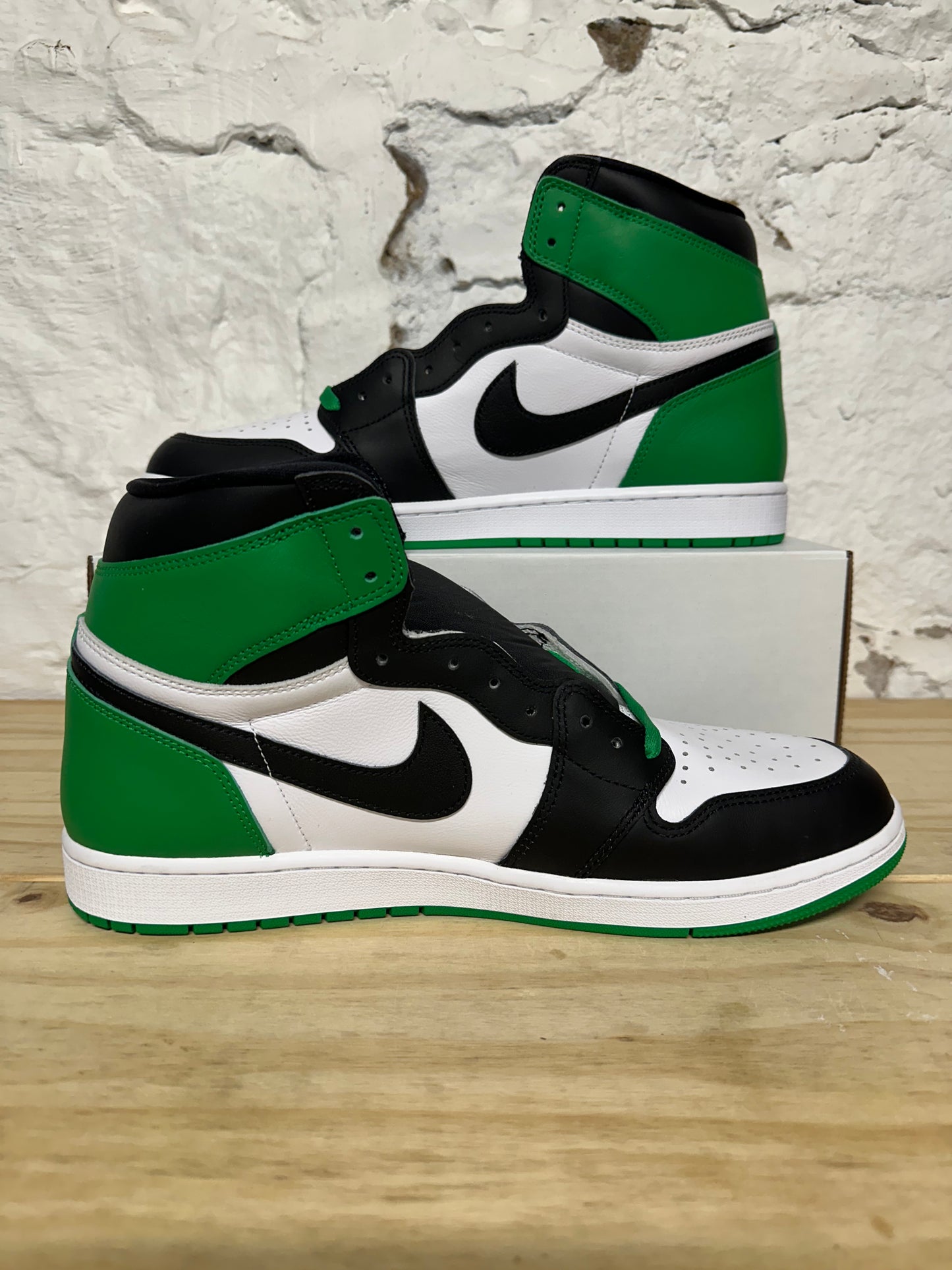 Air Jordan 1 High Lucky Green Sz 14 DS