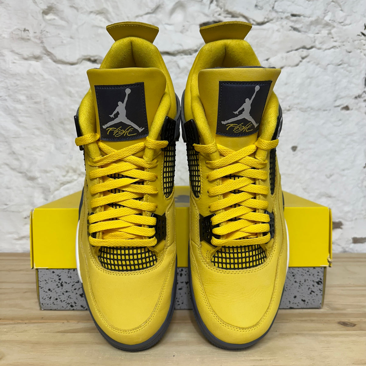 Air Jordan 4 Lightning (2021) Sz 13