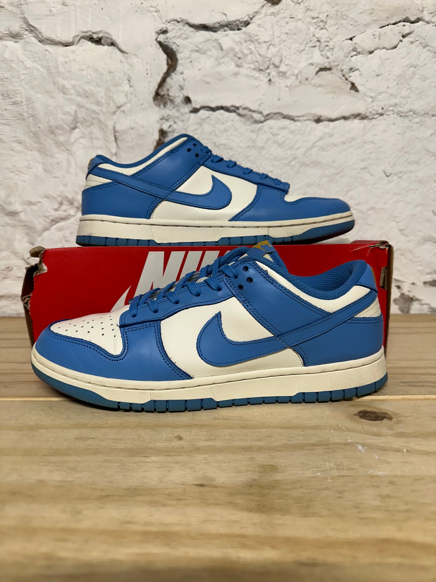 Nike Dunk Low Coast Sz 8.5 (10W)