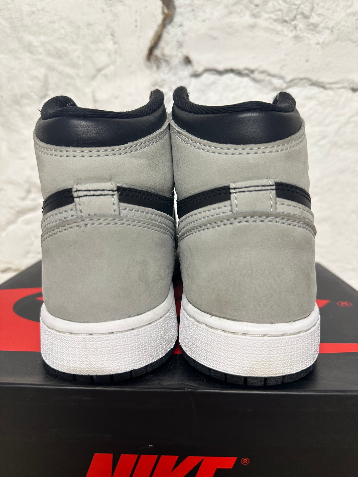 Air Jordan 1 High Shadow 2.0 Sz 4.5Y