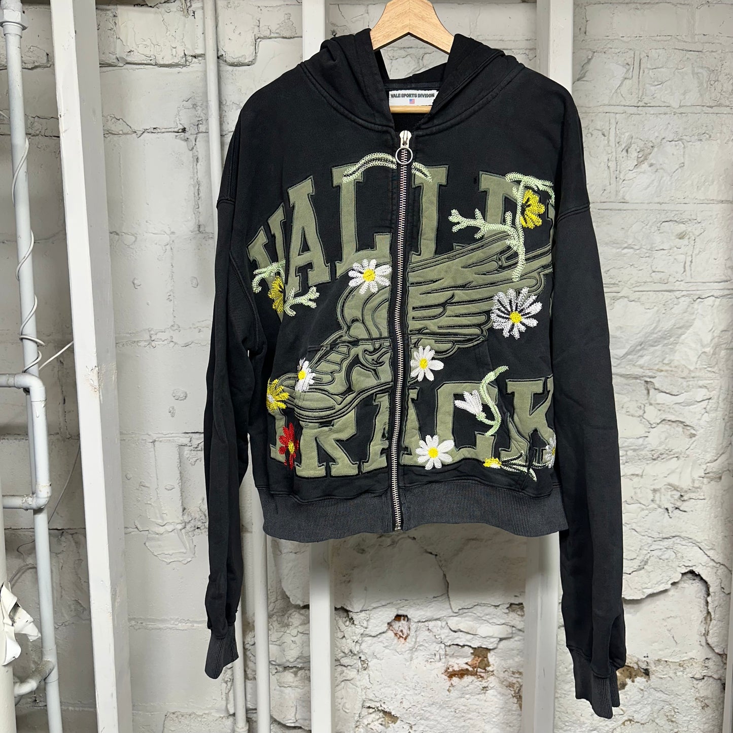 Vale Green Garden Zip Up Black Hoodie Sz L