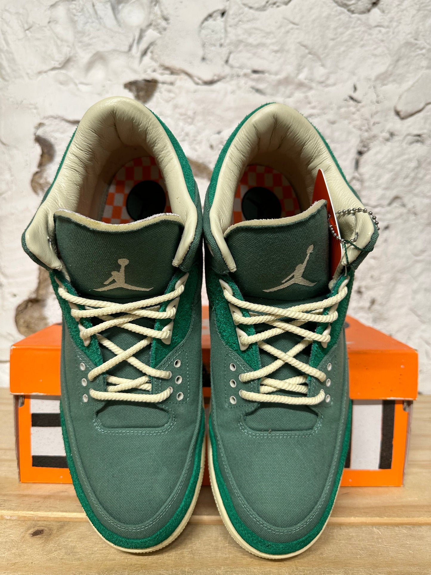 Air Jordan 3 Nina Chanel Bicoastal Sz 11.5 (13W)