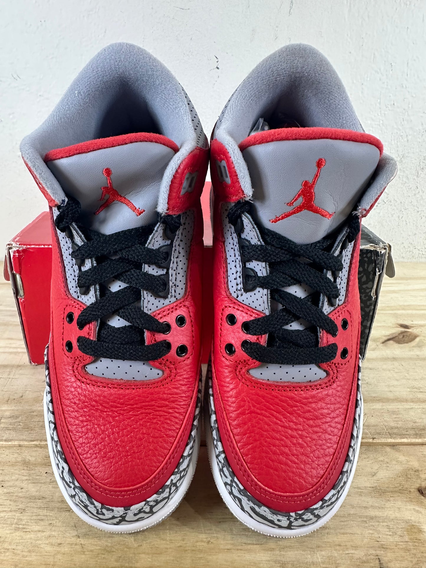 Air Jordan 3 SE Fire Red Sz 4Y DS