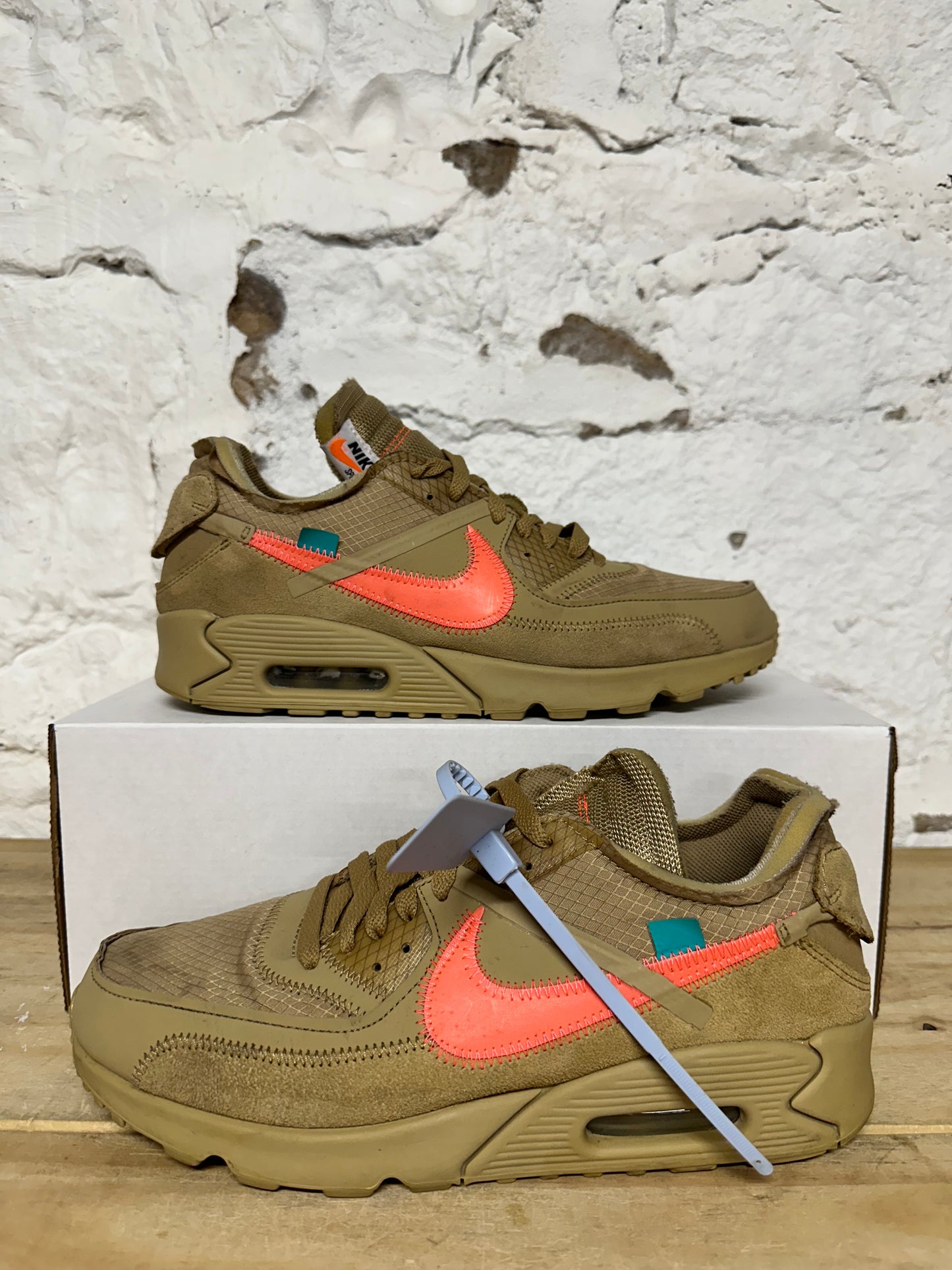 Nike Air Max 90 Off-White Desert Ore Sz 9.5