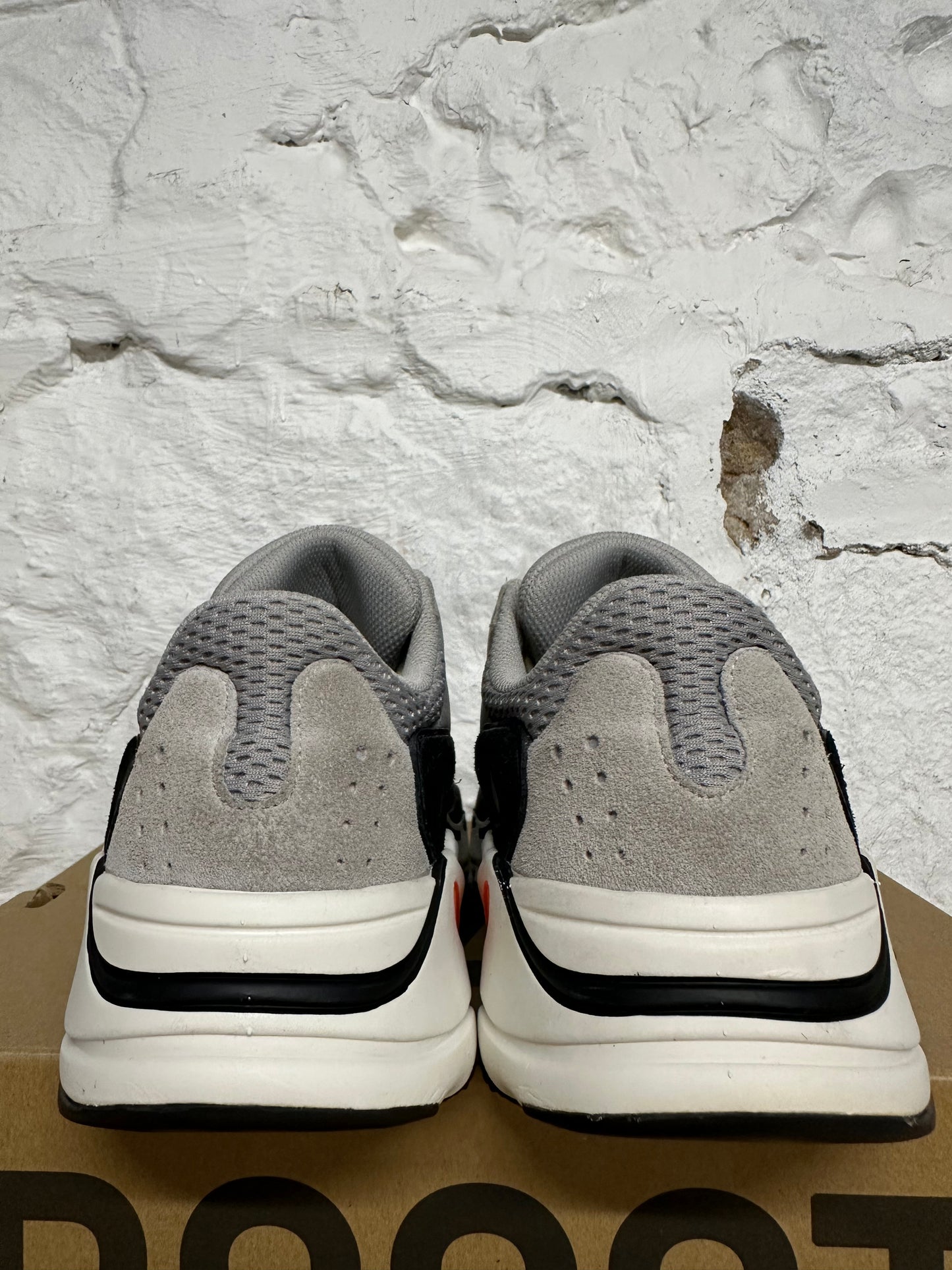 Yeezy 700 Wave Runner Sz 11