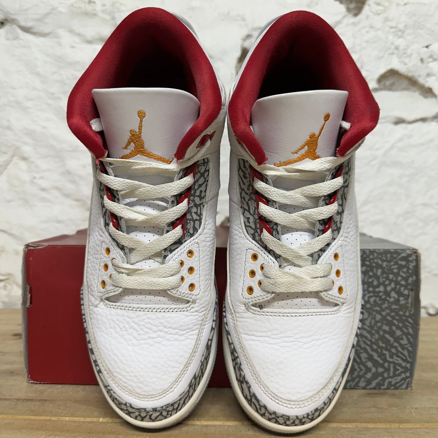 Air Jordan 3 Cardinal Sz 9