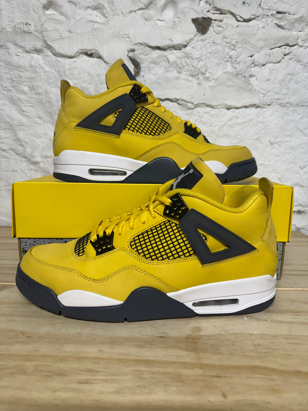 Air Jordan 4 Lightning Sz 12