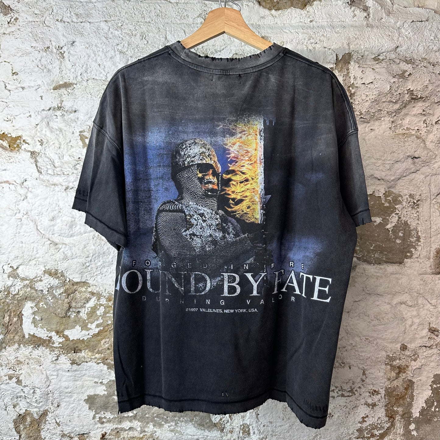 Vale Lancelot Black T-Shirt