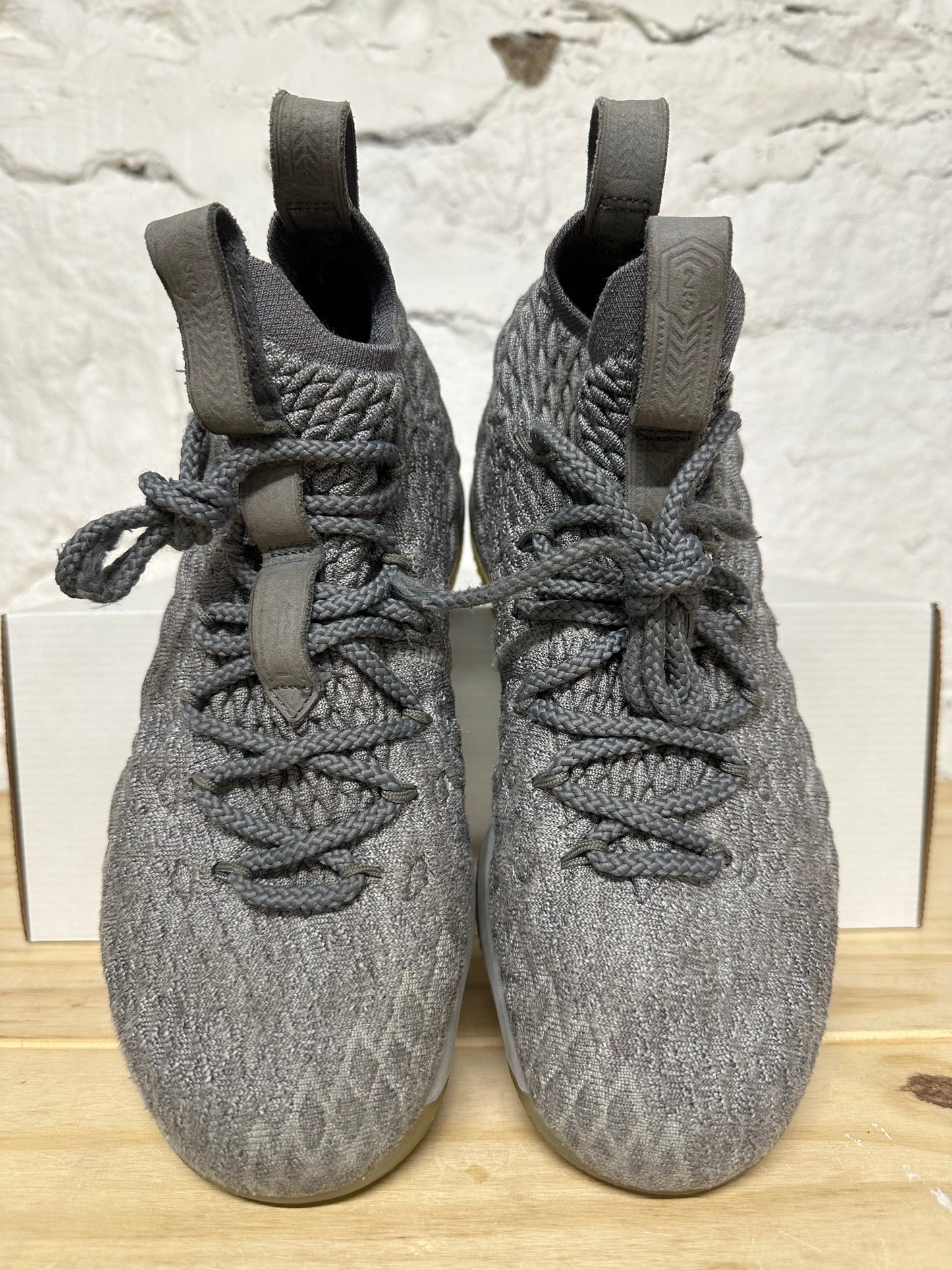 Nike LeBron 15 City Edition Sz 5Y