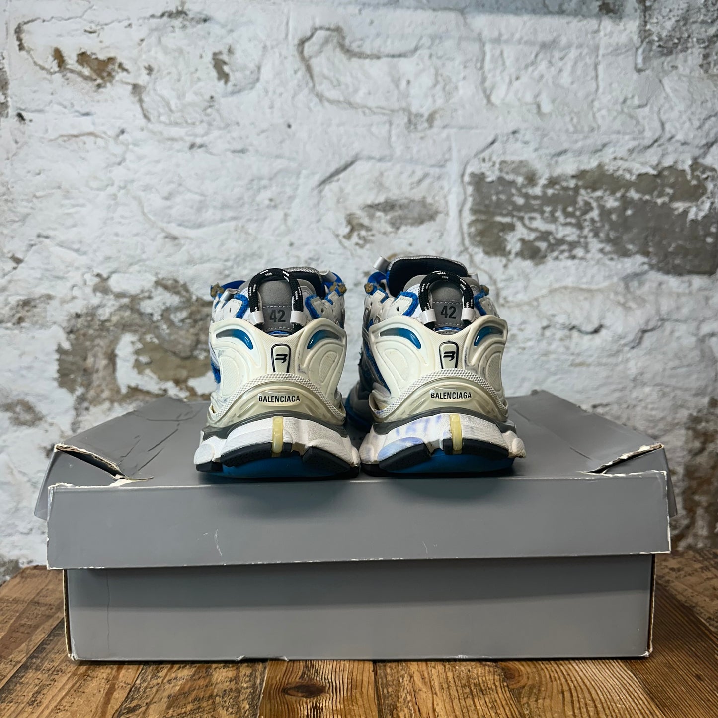 Balenciaga Runner Blue Grey White Sneaker Sz 9 (42)