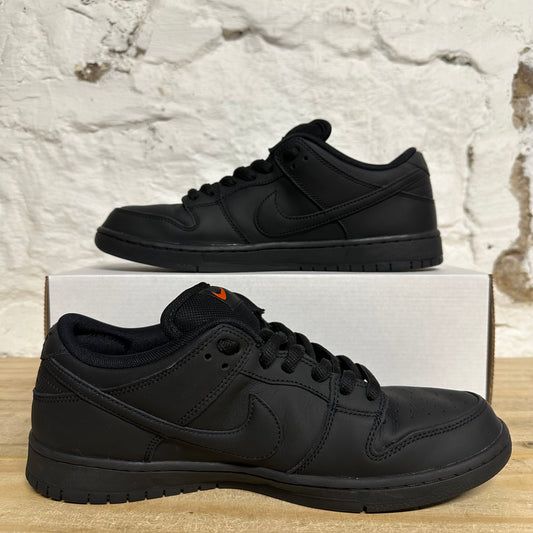 Nike SB Dunk Low Pro Triple Black Sz 11