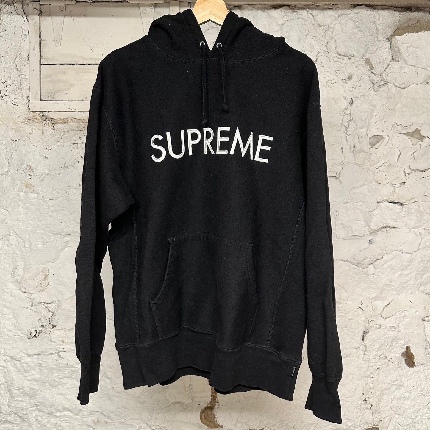 Supreme Chest Spellout Black Hoodie Sz M