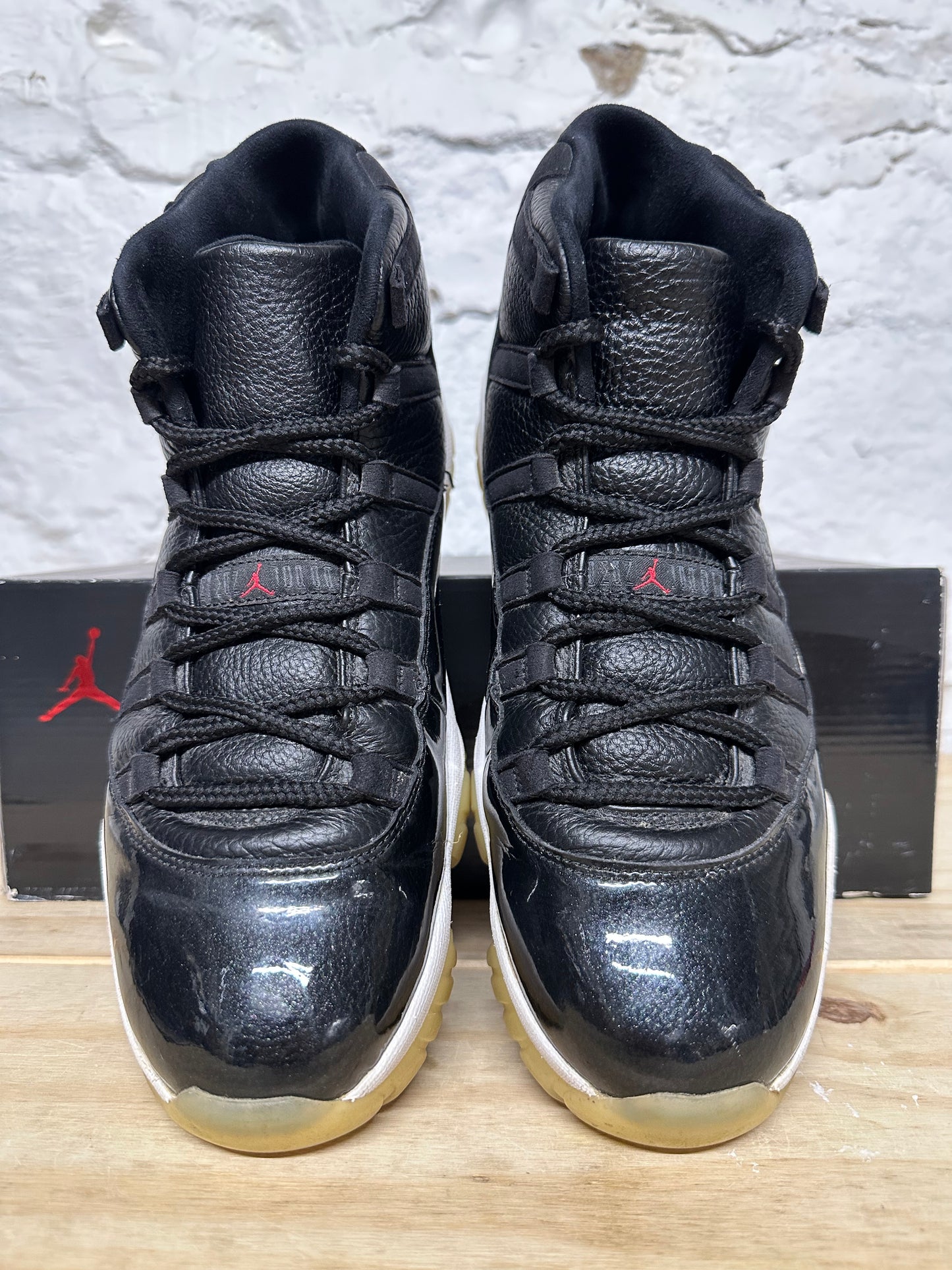 Air Jordan 11 High 72-10 Sz 10.5