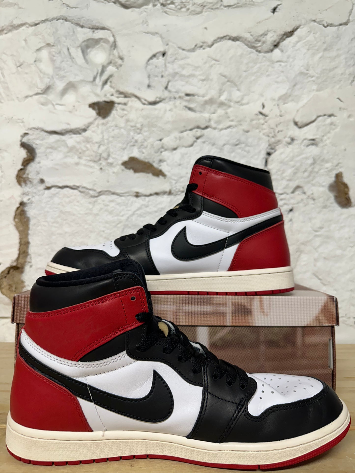Air Jordan 1 High Black Toe Reimagined Sz 11