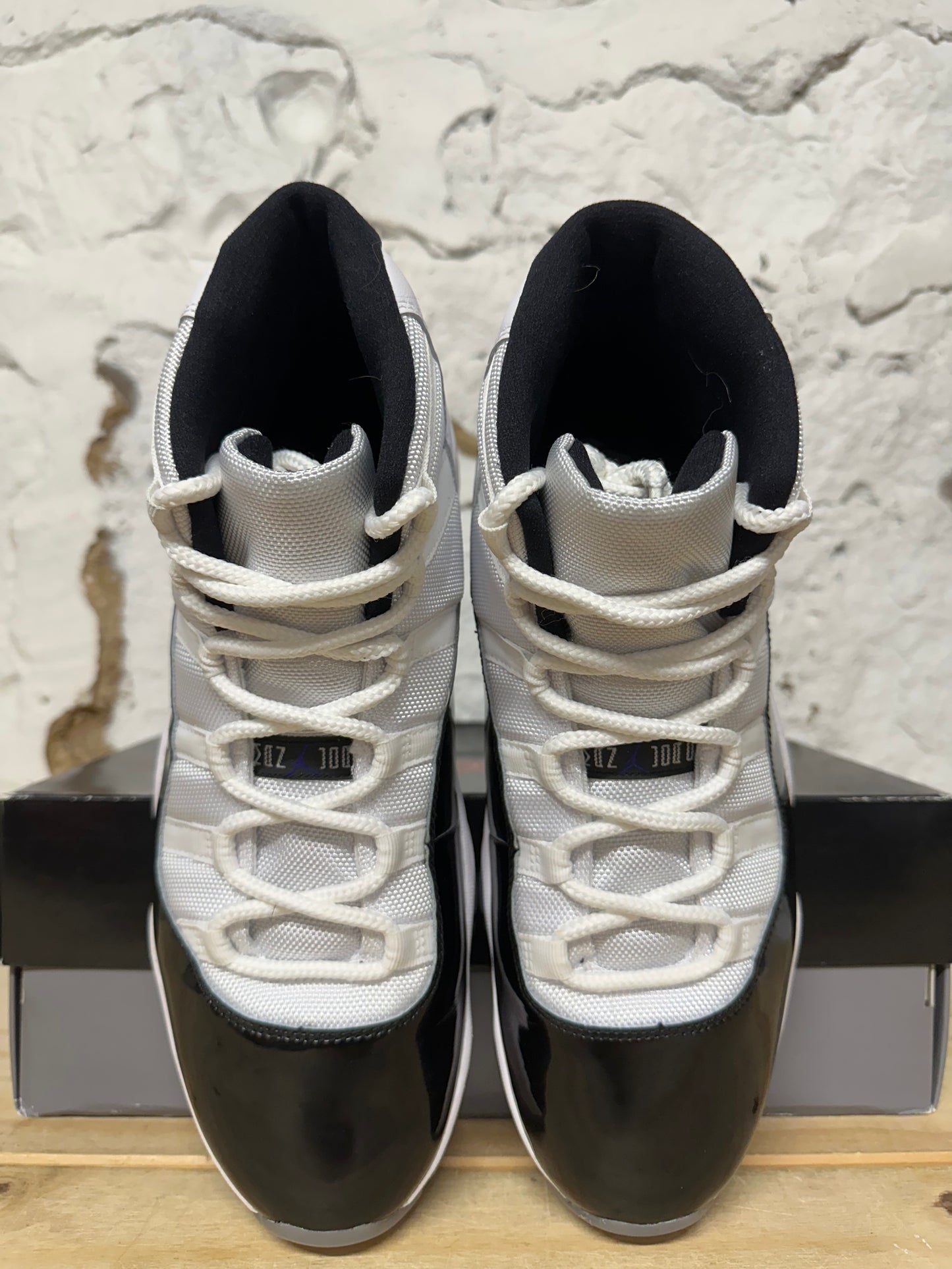 Air Jordan 11 High Concord Sz 12