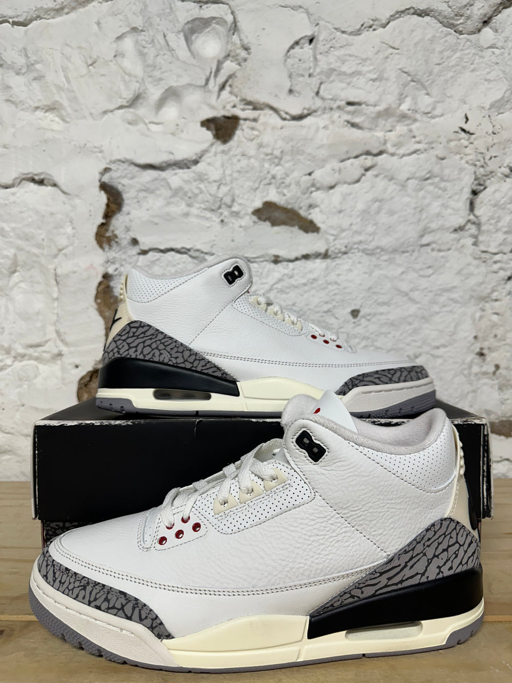 Air Jordan 3 White Cement Reimagined Sz 10 DS