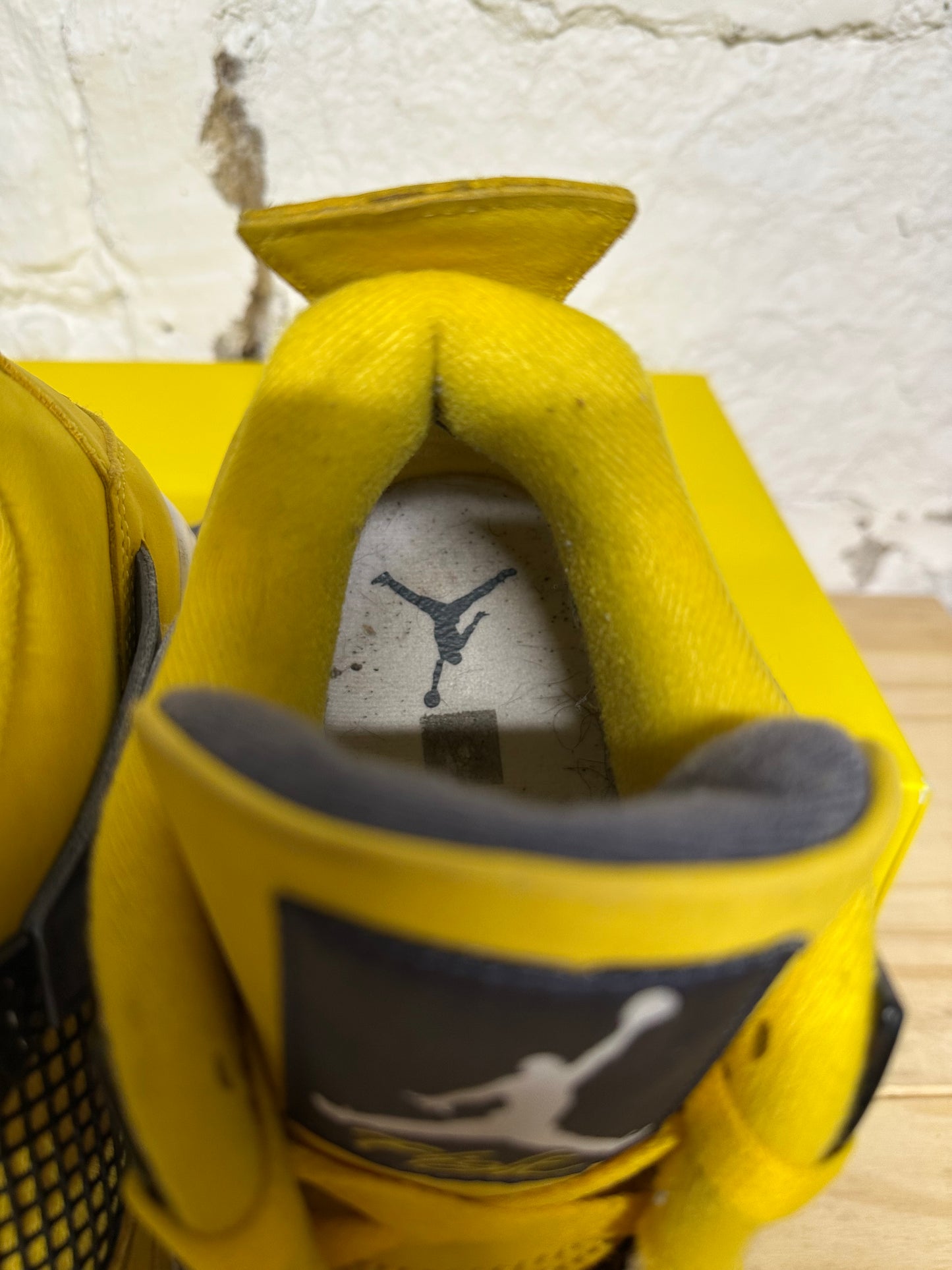 Air Jordan 4 Lightning Sz 13