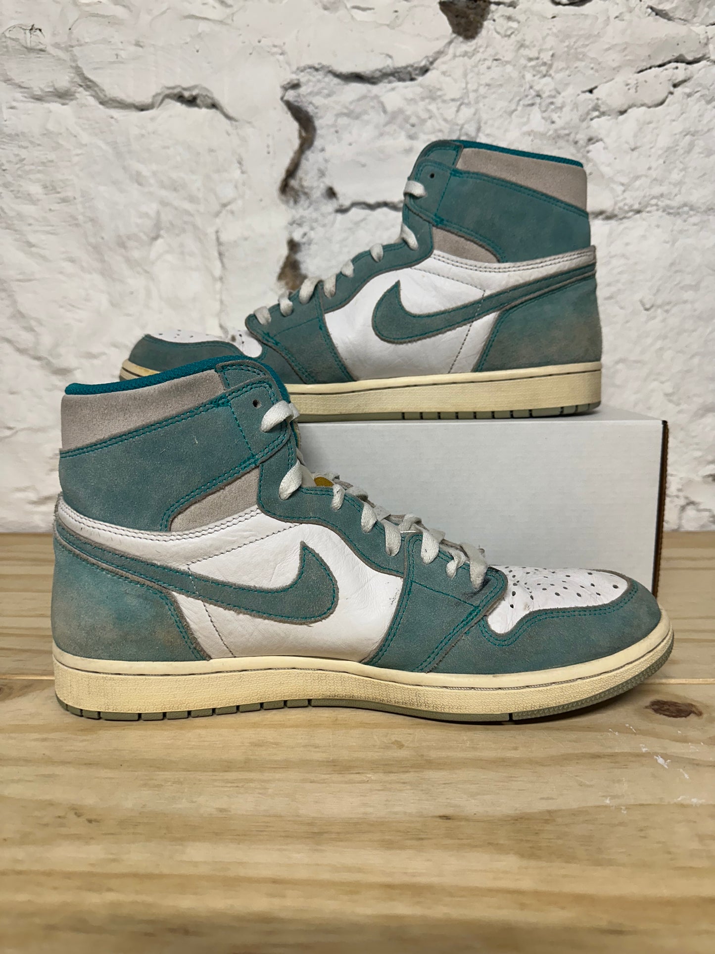Air Jordan 1 High Turbo Green Sz 11.5