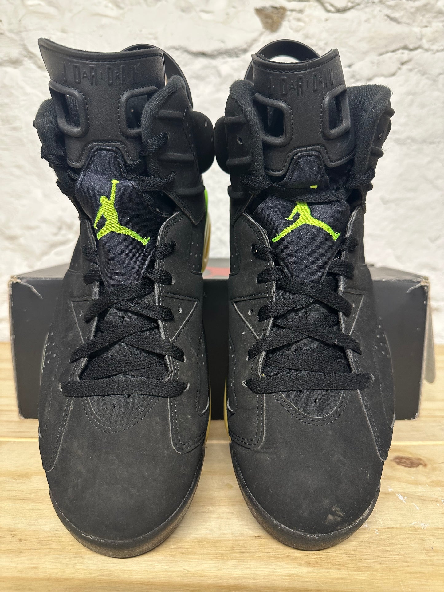 Air Jordan 6 Electric Green Sz 10.5