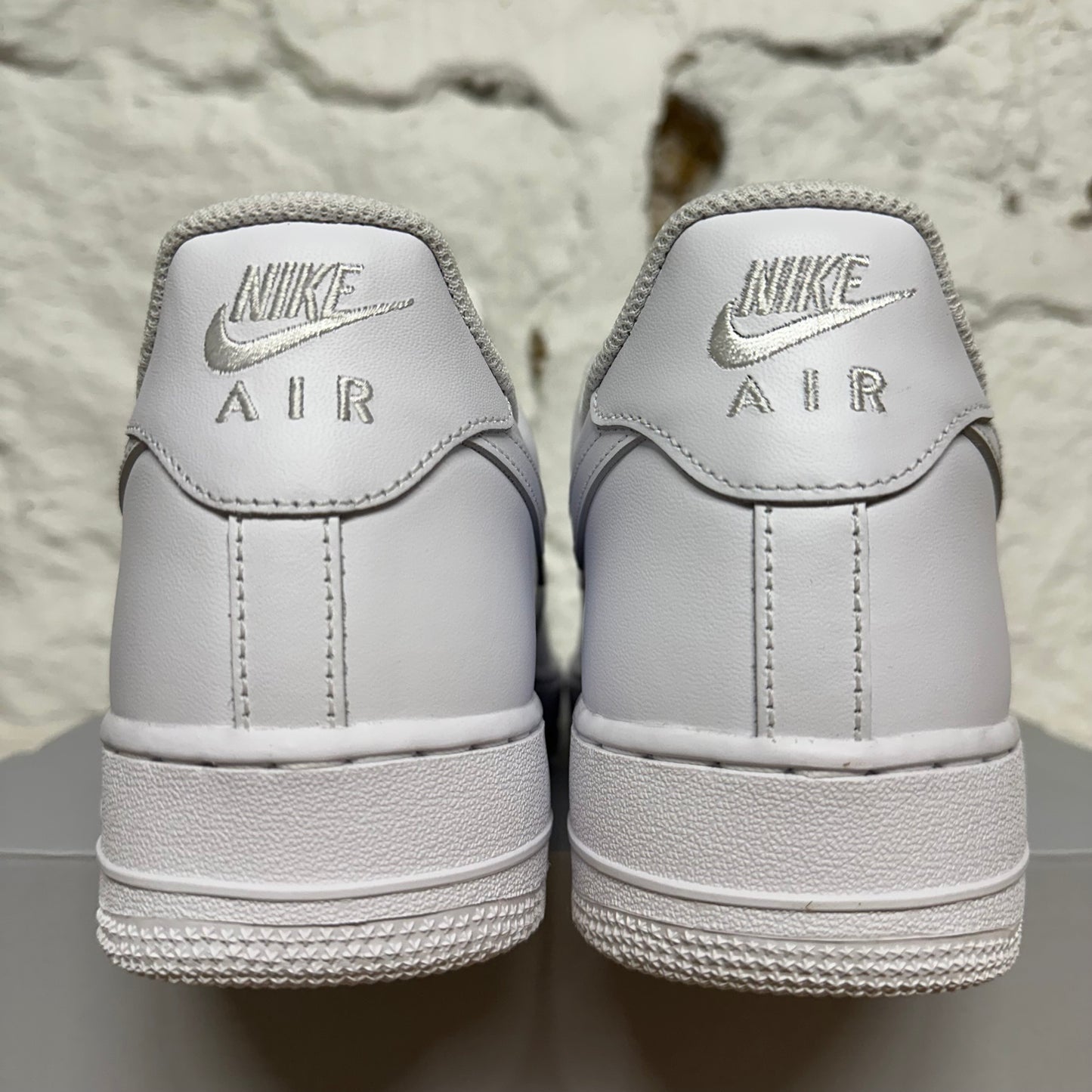 Nike Air Force 1 Low White Sz 11 DS