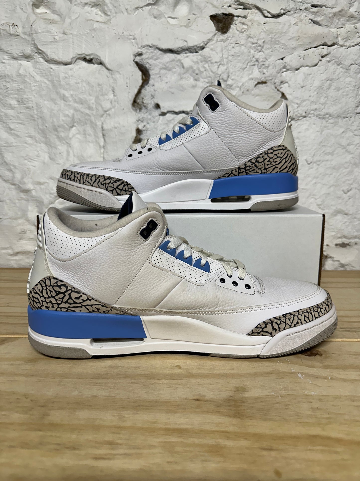 Air Jordan 3 UNC Sz 13