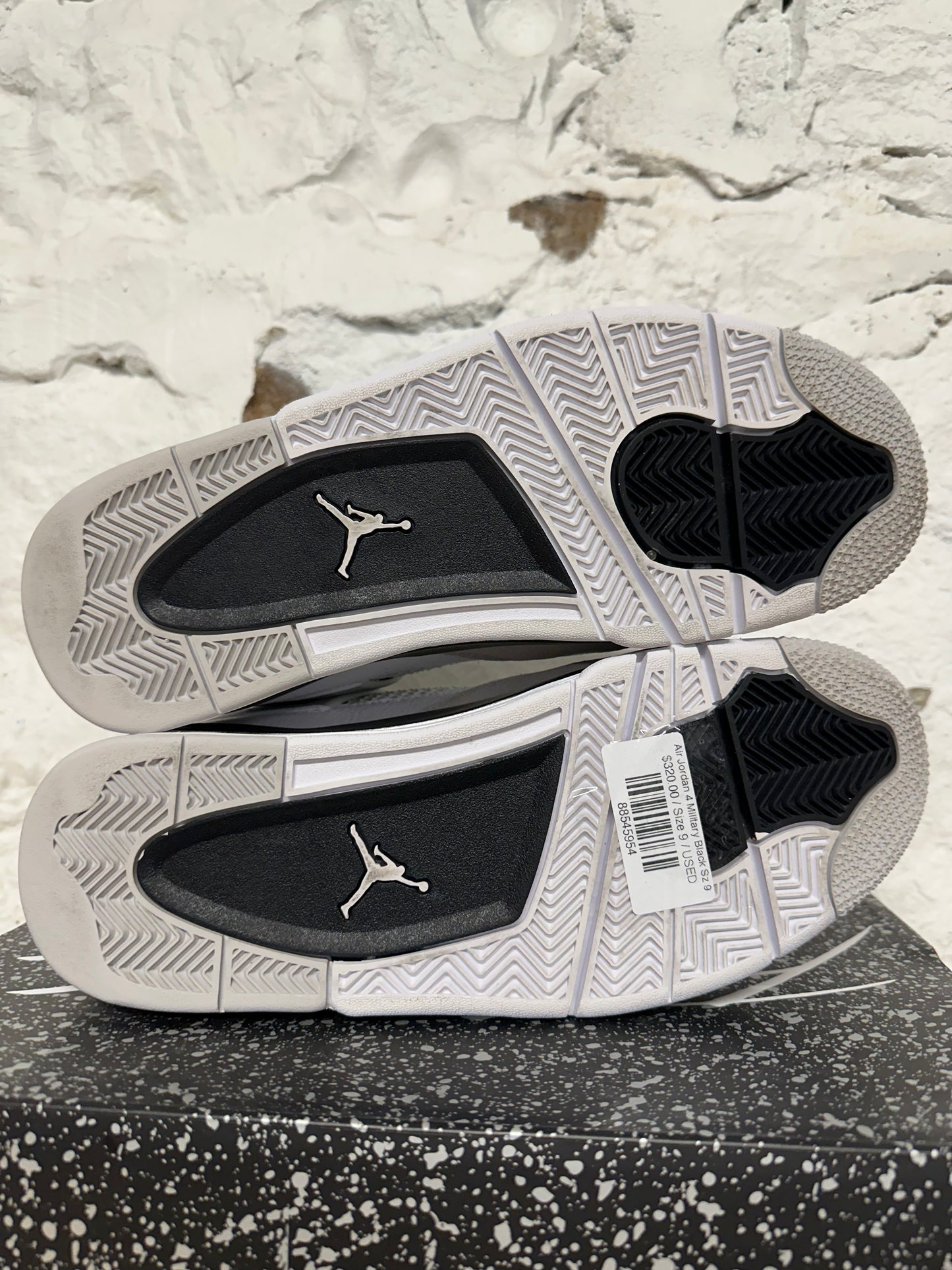 Air Jordan 4 Military Black Sz 9