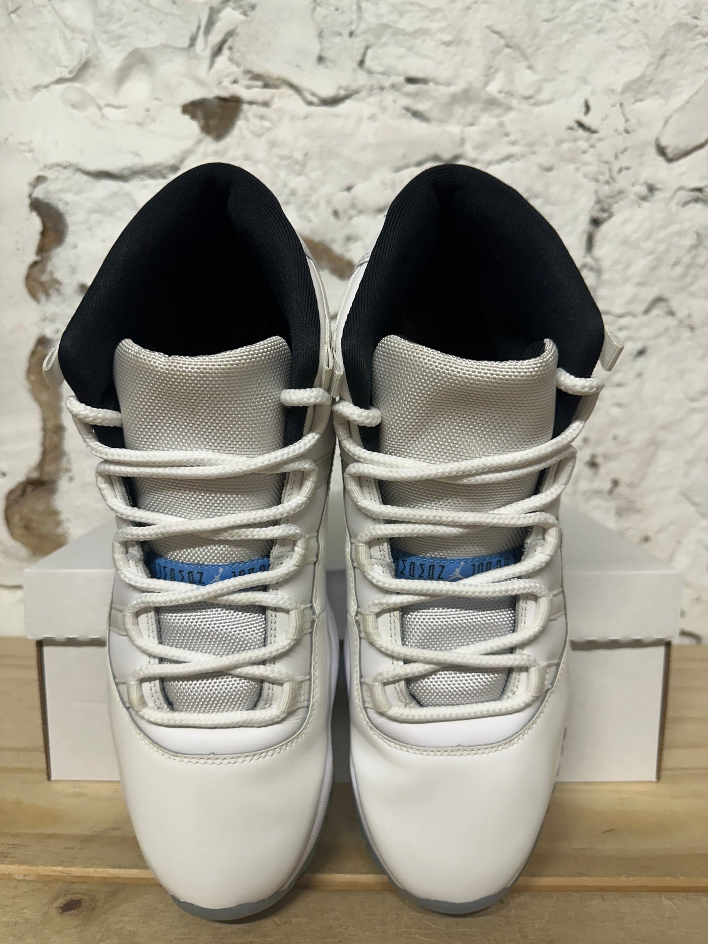Air Jordan 11 High Legend Blue Sz 10.5