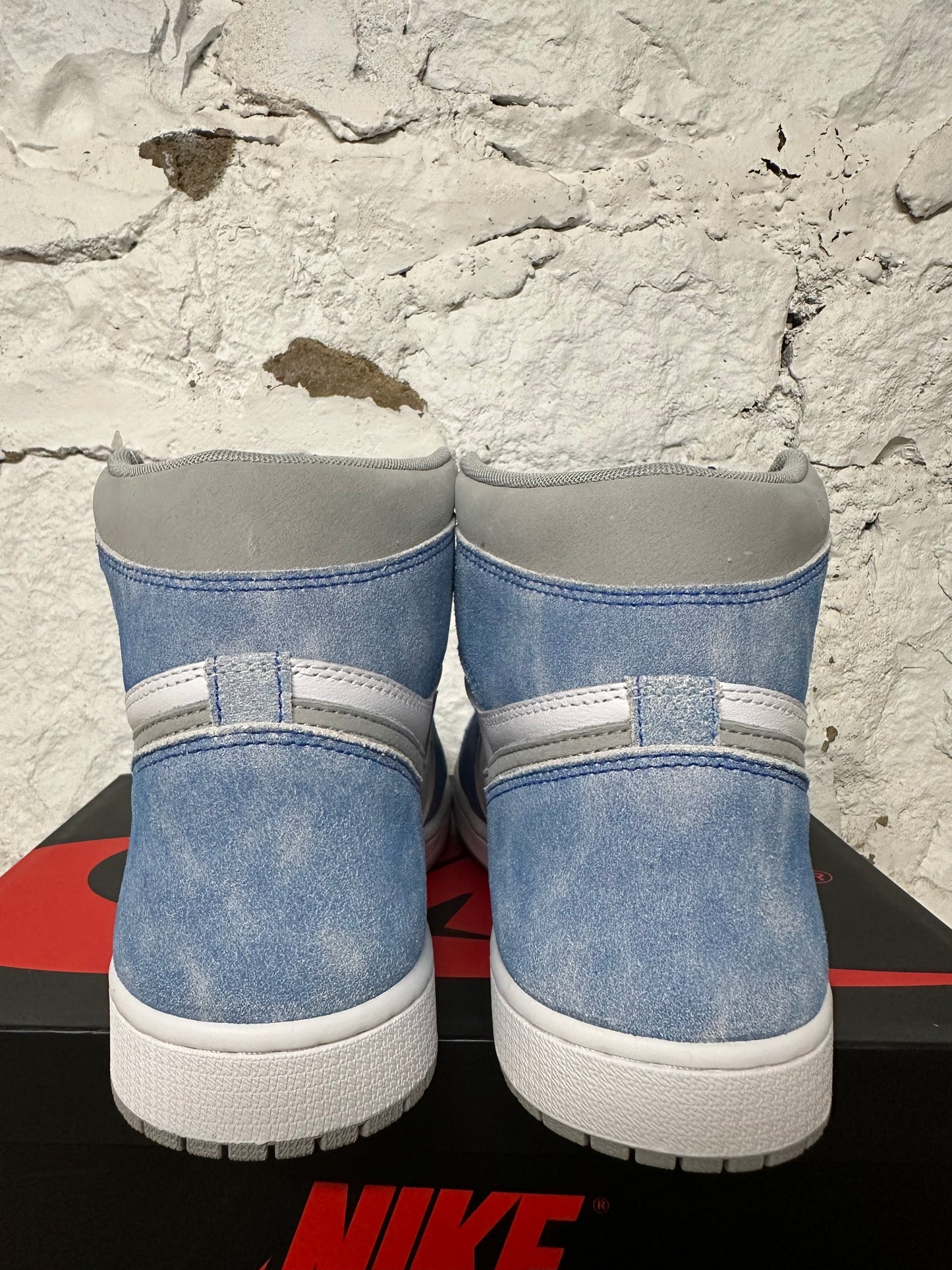 Air Jordan 1 High Hyper Royal Smoke Grey Sz 11 DS