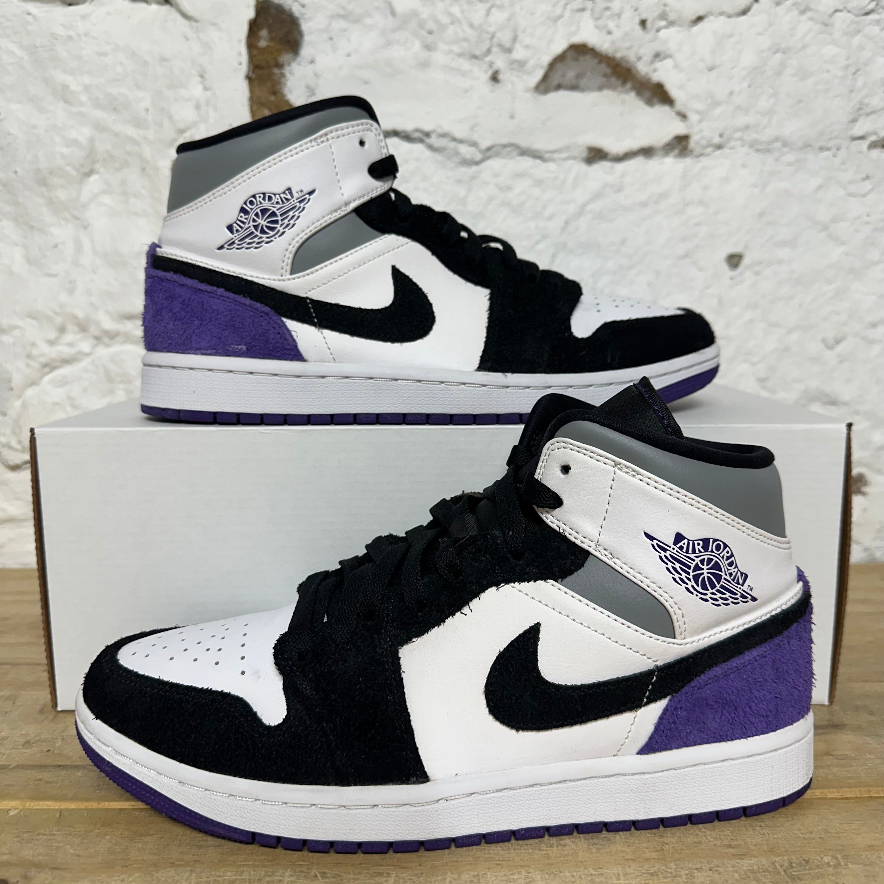 Air Jordan 1 Mid SE Purple Sz 8