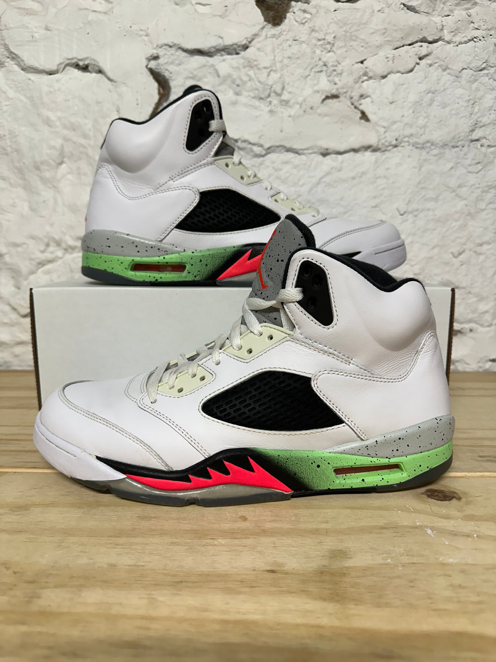 Air Jordan 5 Poison Green Sz 11