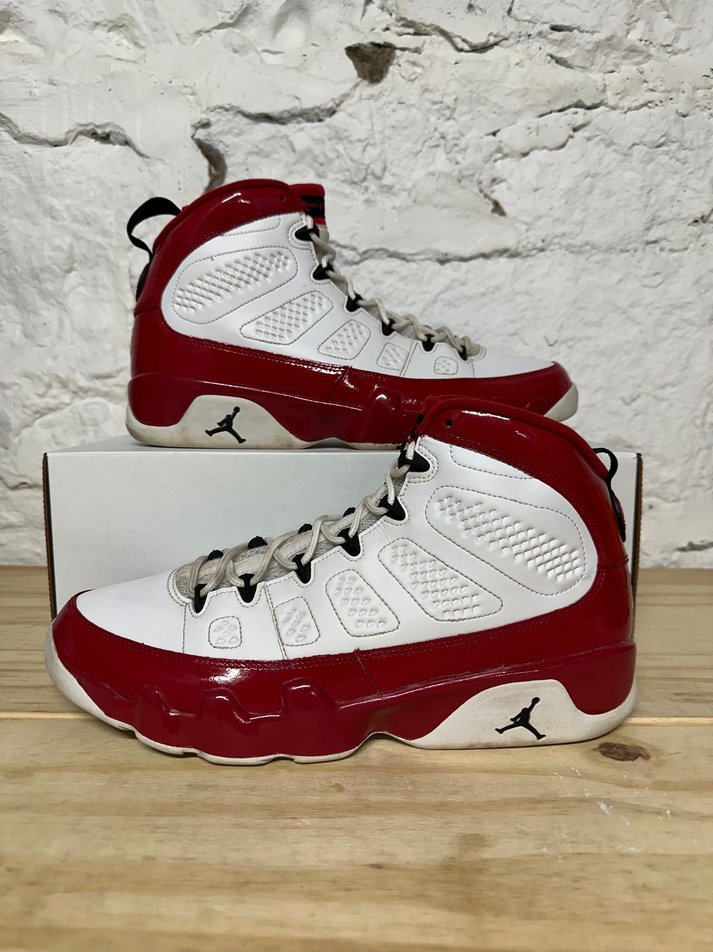 Air Jordan 9 Cherry Sz 11