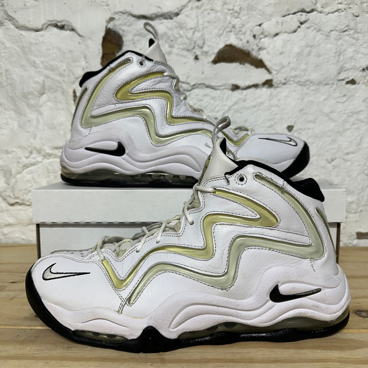 Nike Air Pipen White Silver Black (2010) Sz 12