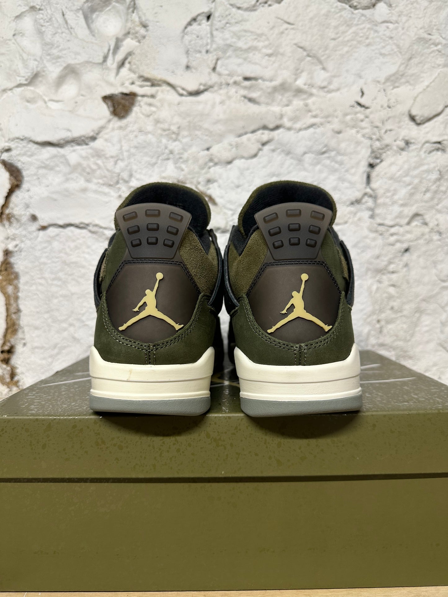 Air Jordan 4 Craft Olive Sz 10