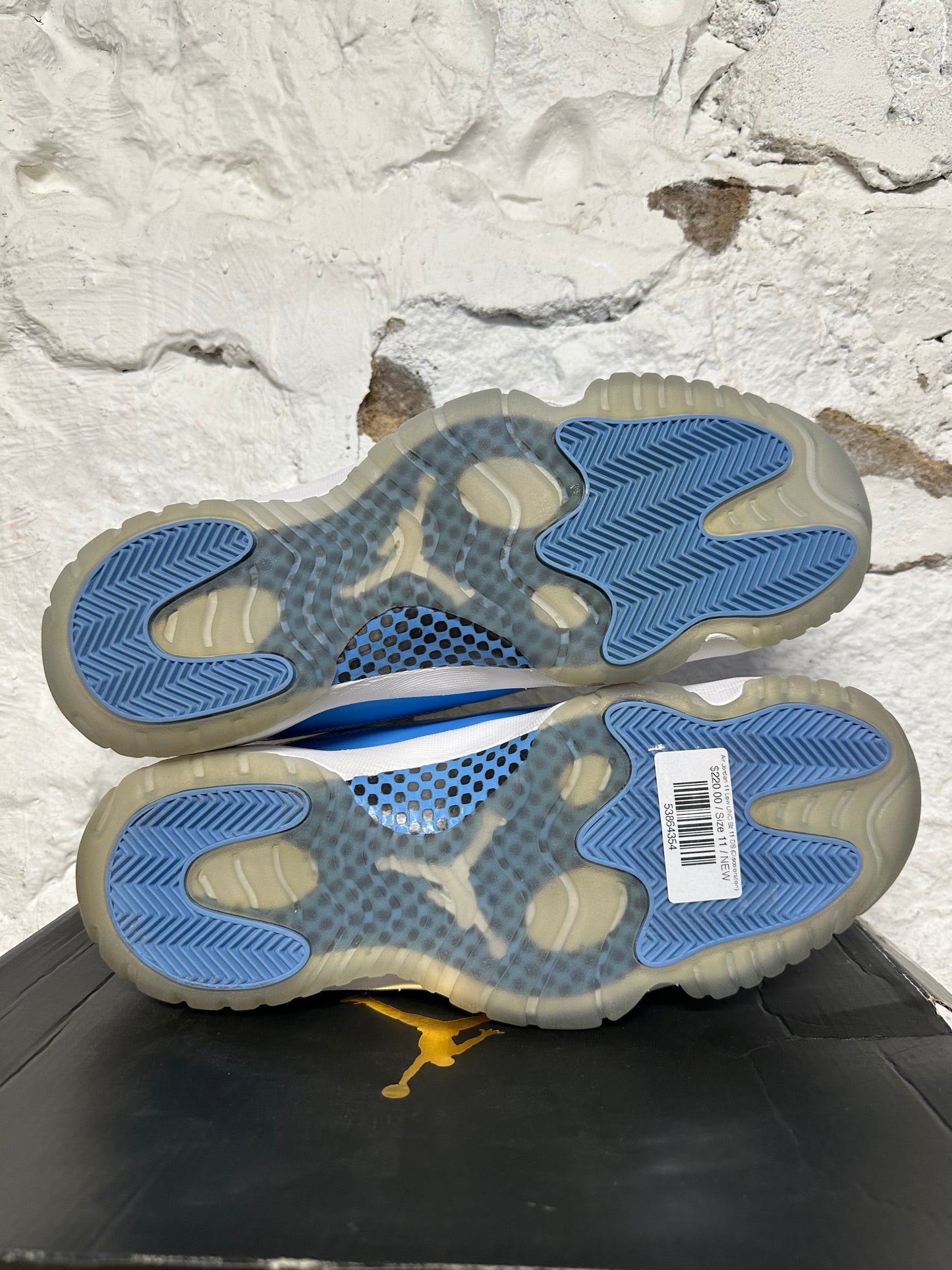 Air Jordan 11 Low UNC Sz 11 DS