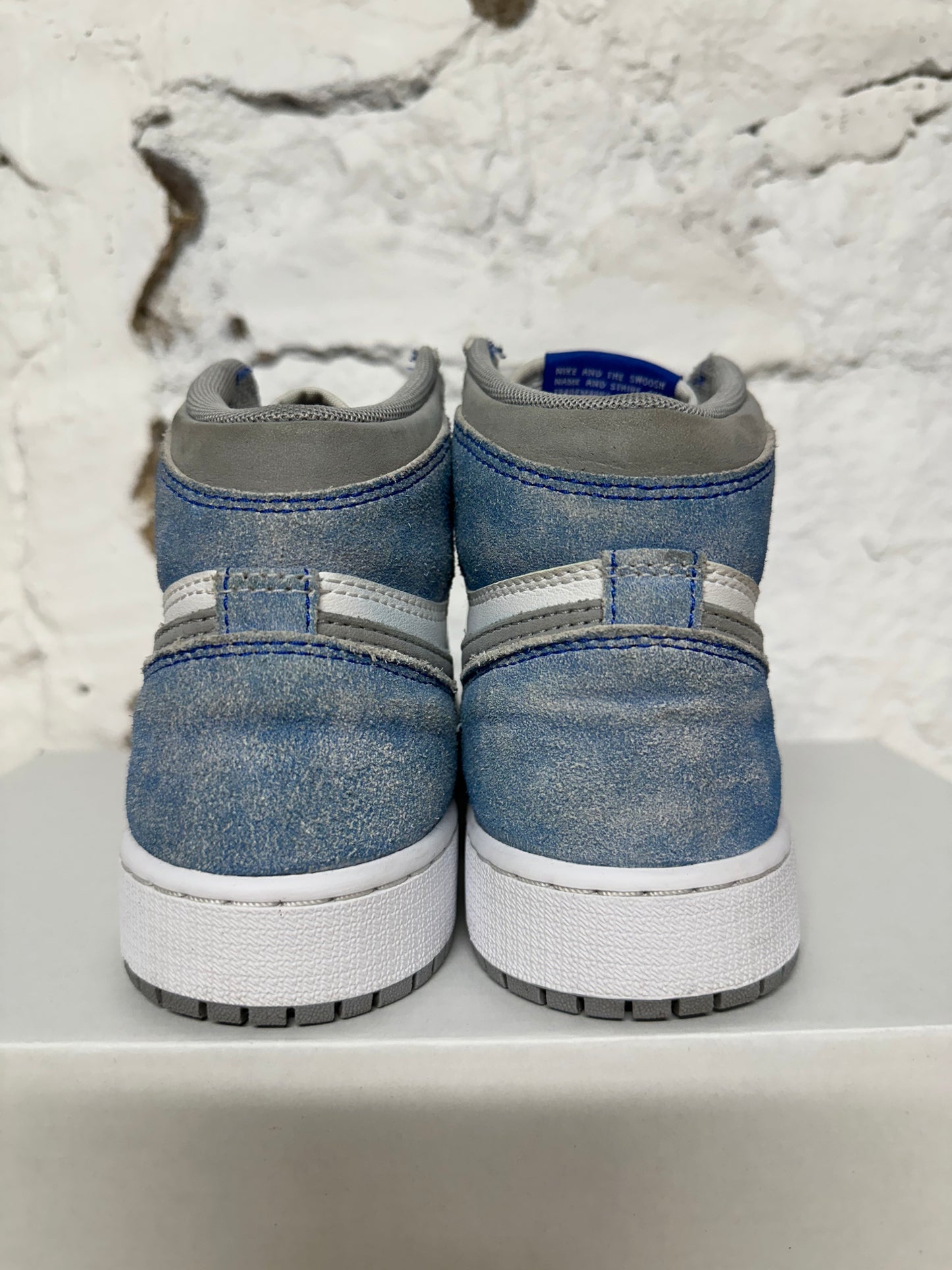 Air Jordan 1 High Hyper Royal Smoke Grey Sz 5Y