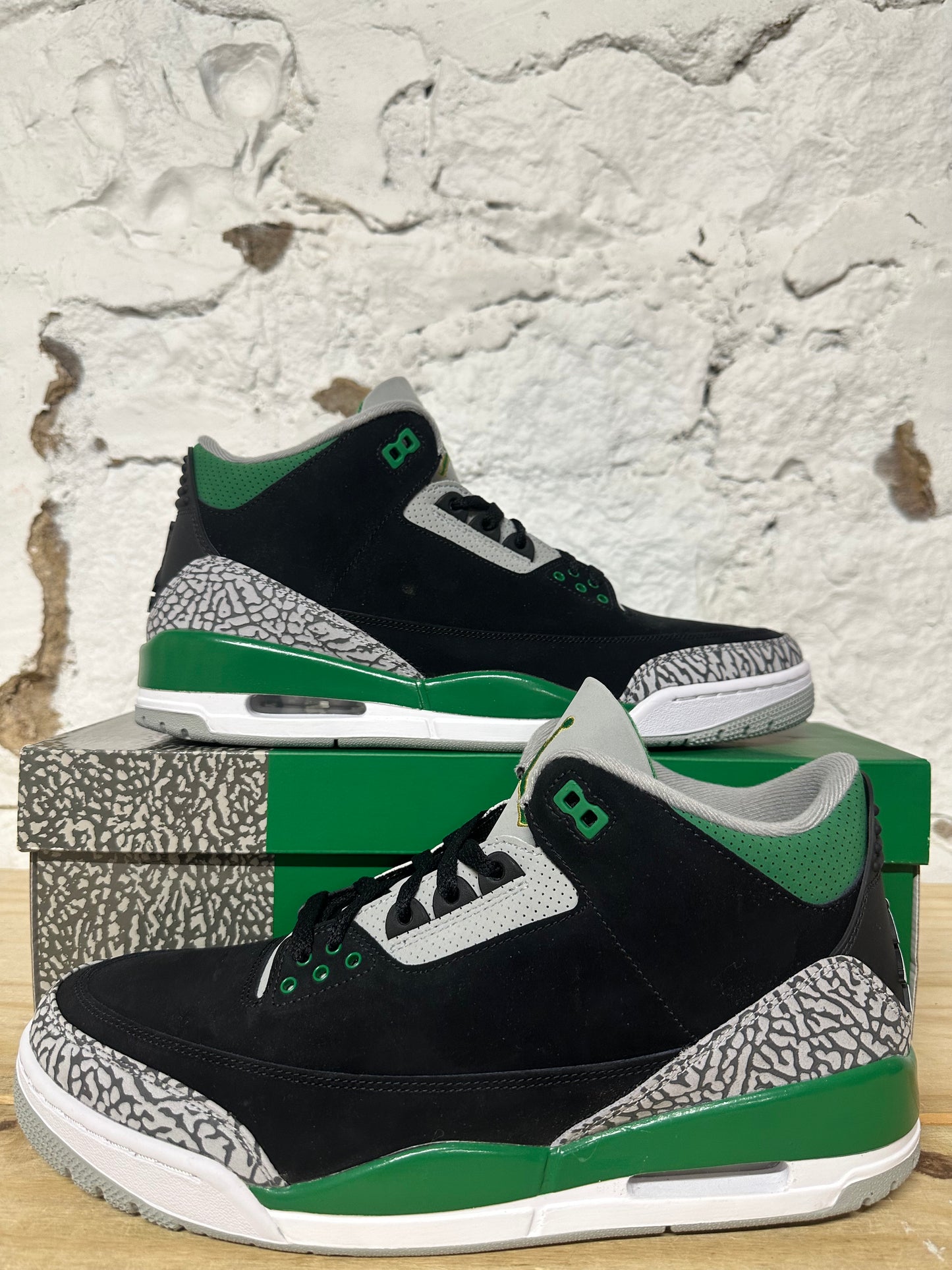 Air Jordan 3 Pine Green Sz 12.5 DS