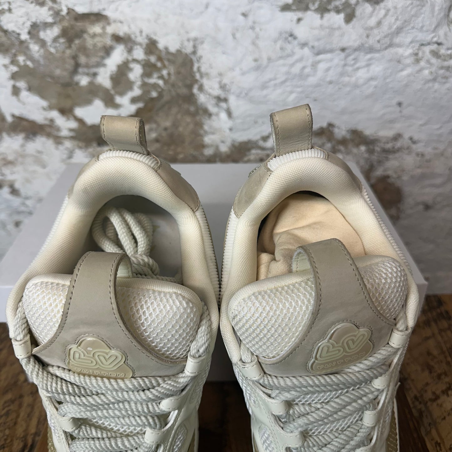 Louis Vuitton Beige Cream Skate Sneaker Sz 8 (6.5LV)