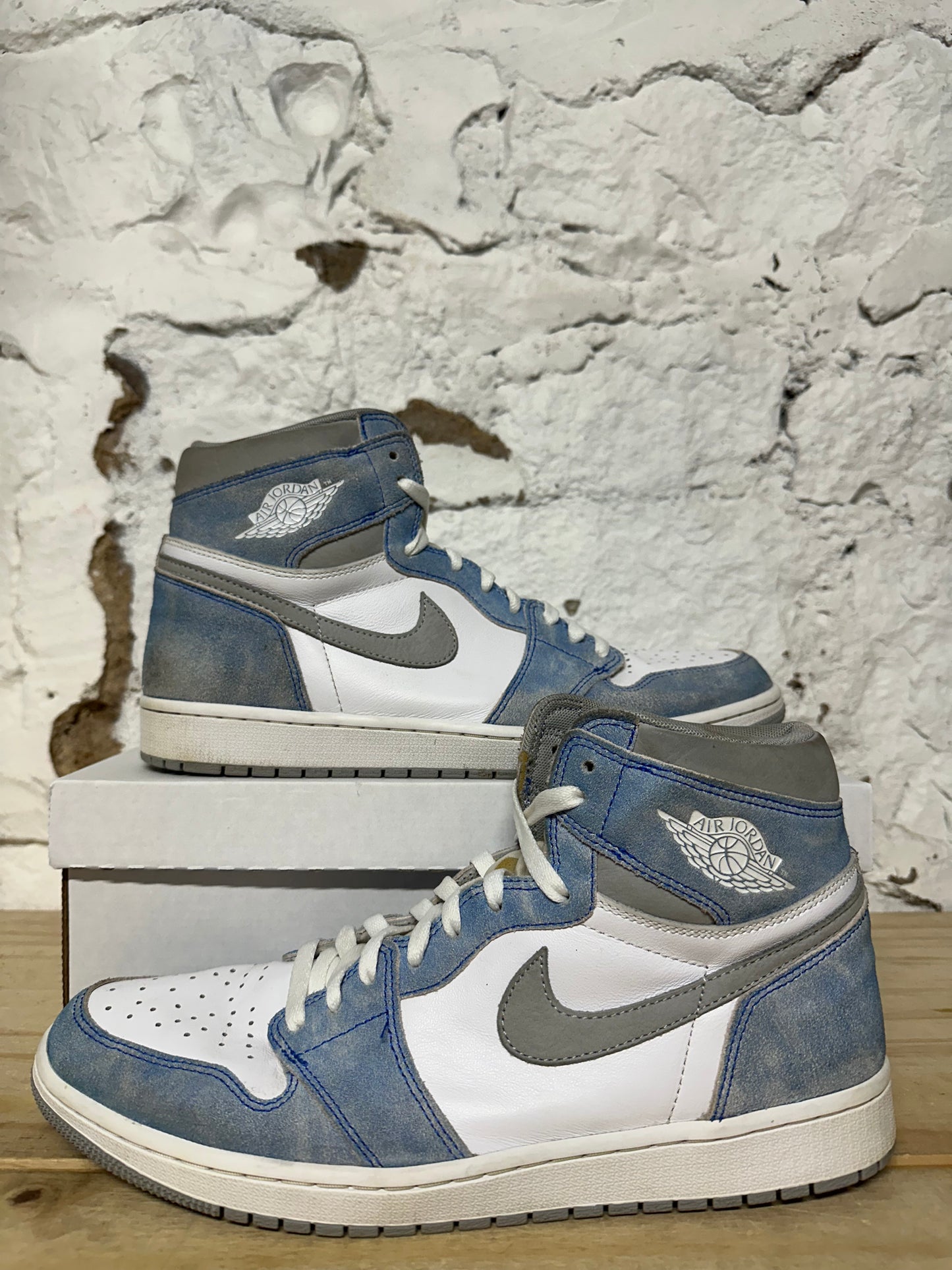 Air Jordan 1 High Hyper Royal Smoke Grey Sz 13